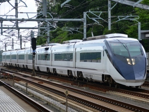 とほほ架線柱13.jpg