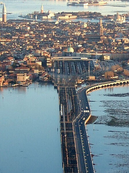 VENEZIA2000-00.JPG