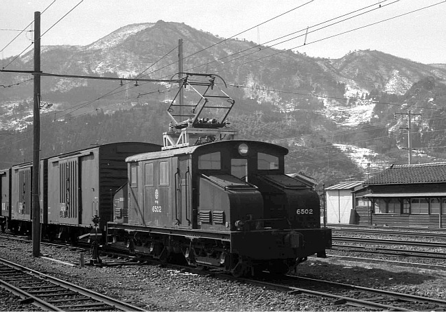 北陸新幹線と吊り掛け電車！: 新Cedarの今昔写真日記
